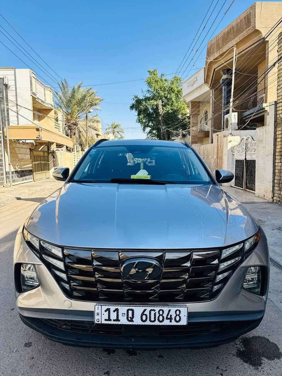 توسان  2024
اللون الخارجي :- سلفر 
 اللون الداخلي :- اسود مخمل
 عدد الكيلومترات :- 15 ألف 
 نوع الوقود :-بانزين 
  ناقل الحركة :- اوتماتيكي 
 حجم المحرك :- 2500 
  عدد الأسطوانات :-4
نوع الدفع :- رباعي  
 المواصفات الإضافية 
( بصمة دخول ذكي 
- شاشة كبيرة  - نظام صوتي فائق -كاميرا مع رادار جانبي - تدفئة مقاعد - هاند بريك كهربائي - وضعيات قيادة متعددة - توقف وتشغيل ذاتي وباقي المواصفات المعروفة ….) 
 الضرر :- جاملغ امامي ايمن تبديل مع تصليح بنيد بدون دواخل  بدون يرباك
مكان السياره بغداد رقم سياره بغداد بسمي
السعر 205
***********
