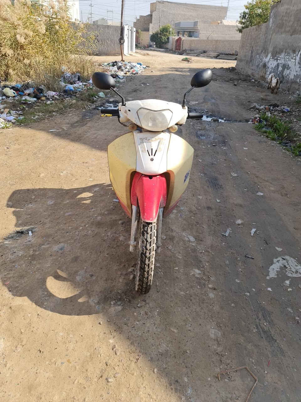 البيع سرفيز نضيف محرك ناعم شغال سلف كهربائيّة السعر اب 400 وبي مجال الشراي تصل ***********
