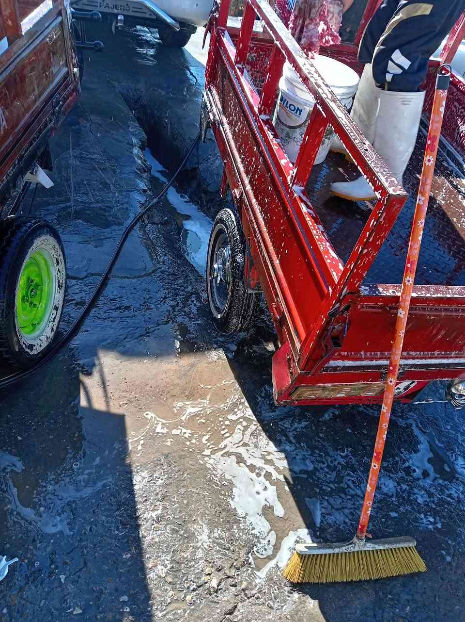 سلام عليكم ستوته لبيع مديل 18 اوراق بسمي واكيله حيدر جبرين مكفول من لحيم اوخياس كهربائيات جدد نكره سلف تايرات جدد ابو الخط ستوته جاهزه ماعايزه شي السعر 1550 اوبيه مجال لشراي 
مكان مشخاب 
الشراي يتصل ***********
