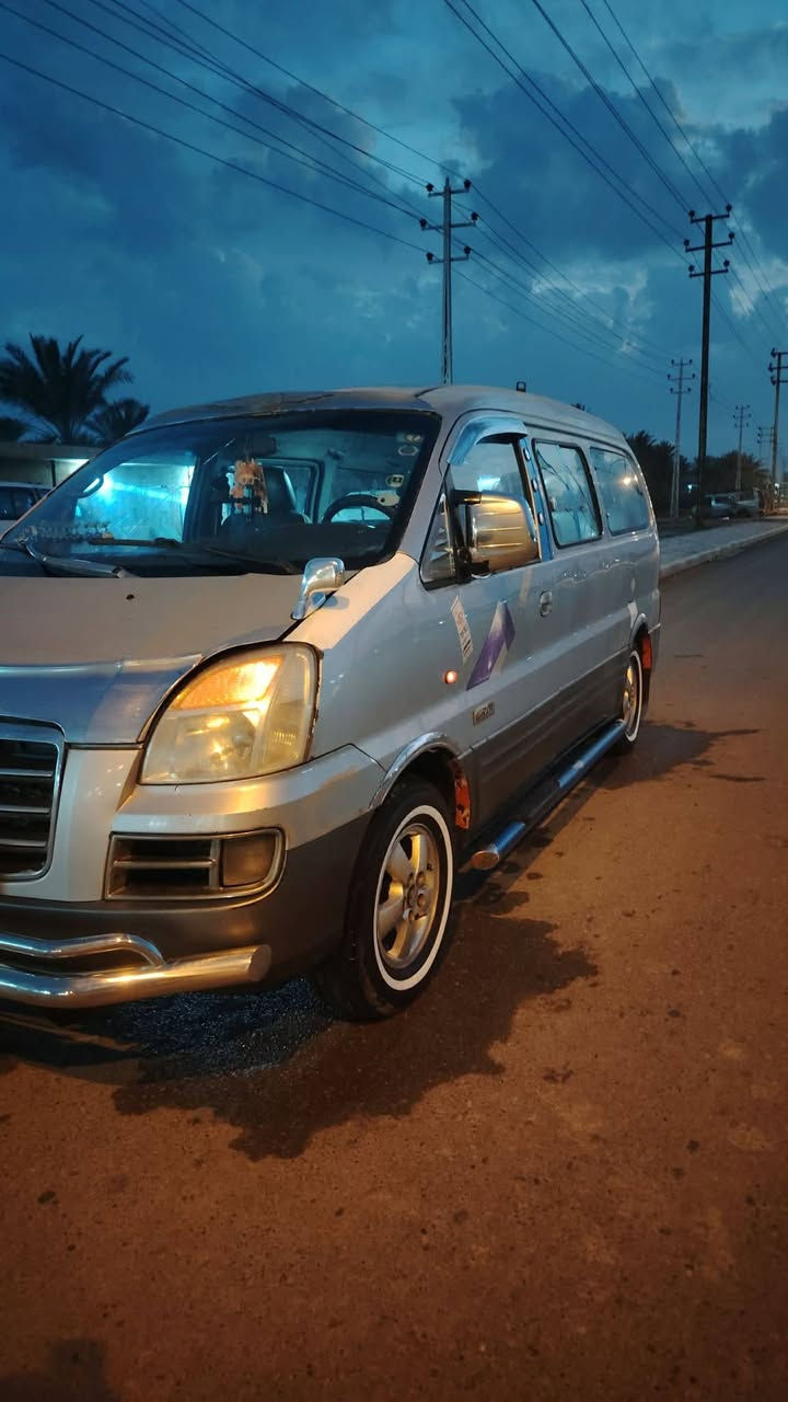 السلام عليكم ورحمه الله وبركاته
مكلف بالنشر سياره ستاركس 2007  مسكر للبيع جهازه من كلشي 
تجي شغل وكبل للشارع السياره جاهزه من كل النواحي رقم السياره بغداد انكليزي السعر 100 وبيه مجال حك الجيه عنواني بغداد الطارميه 
***********
