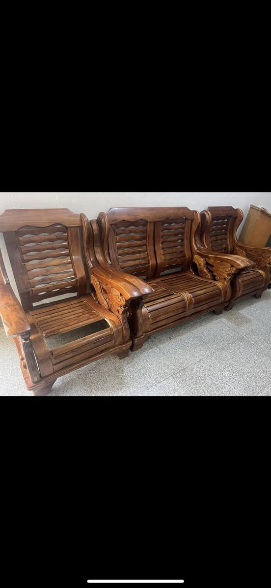 تخم 7 مقاعد للبيع مكاني ورديه سعر خاص  بي نقص خشبات كما موضح بصور


**إذا كنت صاحب هذا الإعلان وتريد حذفه لأي سبب، رجاءا أرسل رسالة إلى الدعم الفني**