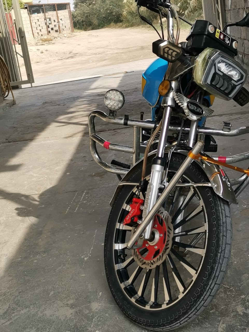 سلام عليكم دراجه سونك ٢٤  الدراجه كامله المكان الصقلاويه الطالعه السعر ٧٧٥وبيها مجال ***********

