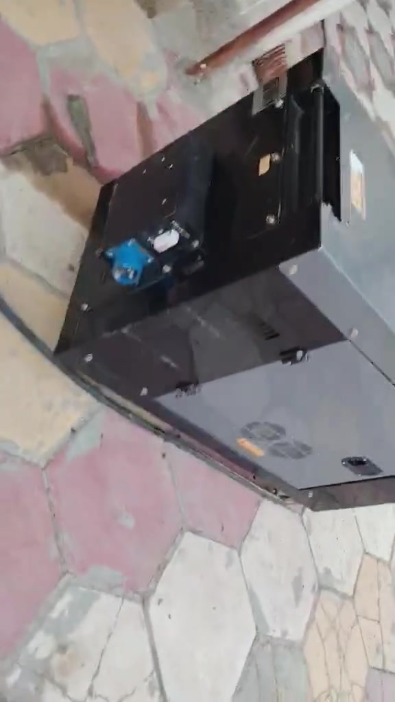 سلام عليكم مولده كابوتا ٦ونص كيفي ما مفتوحه و لا مفتوح بيها برغي استعمال قليل مكان نجف خان النص سعر مليون و 200 استفسار ***********
