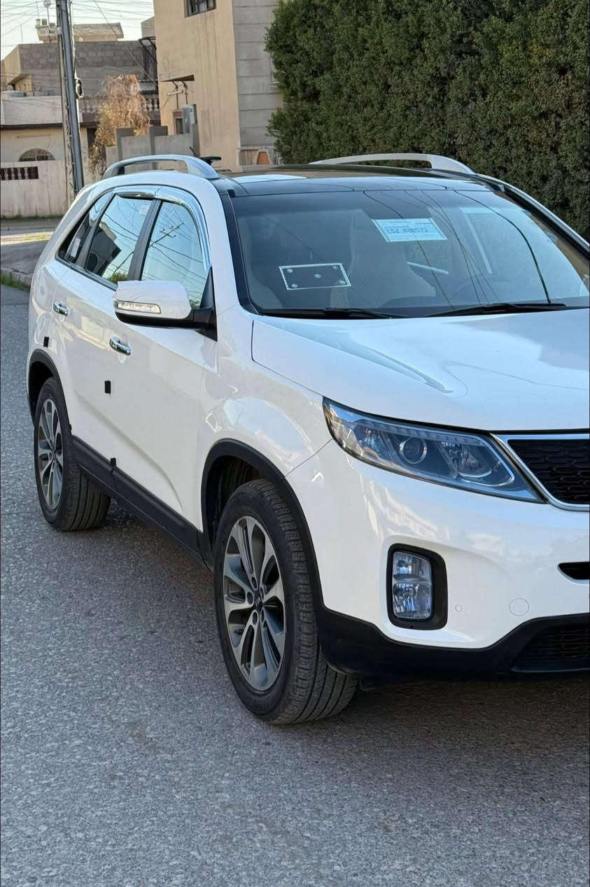 سورنتو 2013 كوري 4 سلندر محرك المرغوب سياره فول مواصفات بانوراما تحمات ستيرن كشن كهرب 7 راكب سياره جديدة وجاهزه بدون ضرر فقط بوند تبديل بدون اي دواخل سنوية ورقم وهزه جديده باسمي تحويل  وكاله السعر 168 وبيها مجال بسيط مكاني موصل حي عدن
***********-***********
