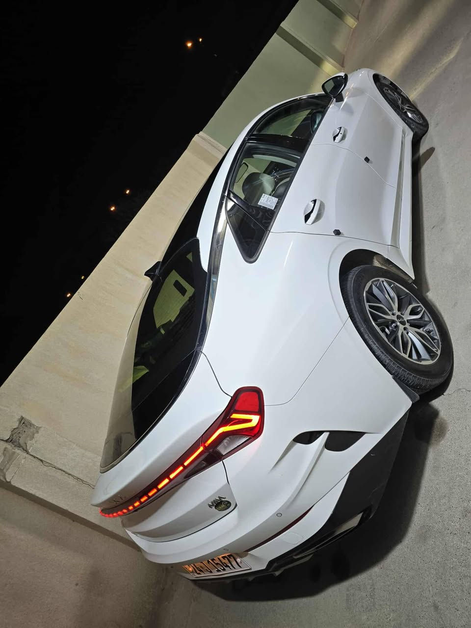 السيارة خليجية وكالة
المواصفات :
1- بصمة + تشغيل عن بعد 
2- بانوراما 
3- شاشة 
4-كشن السائق كهرباء 
5- لد امامي + خلفي  
6-حساس امامي + خلفي 
7-اشاير بالمري + المري قابلة لطي 
8-ترحيب عند الاقتراب 
9- مانع انزلاق 
10- سايد بريك الكتروني مع الاوتو هولد 
11 الاضوية الداخلي كلها لد 
12- سيارة كشنات جلد مع التدفئة 
13- سيارة ماشية 67 كفاله عامه 
السعر 212
رقم شمال دهوك
للتواصل***********
***********
