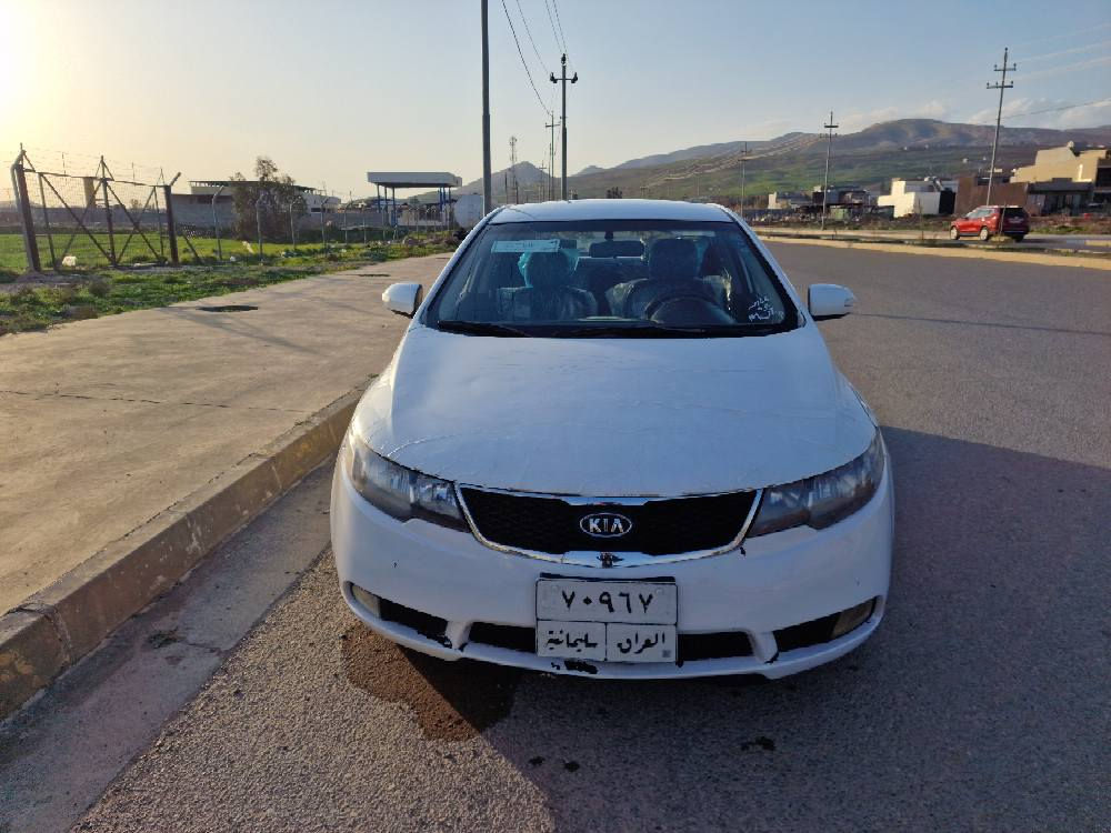 فرۆشتی خێرا
کیا سیراتو ۲۰۱۰
سەنەوی بەسەر چووە وەکالەی بەناوی خۆمانە.
پێنچ پارچەی بۆیاغە.
نرخی ۷۹ وەرەقە
بۆ پەیوەندی:
*********** كويسينجاك, أربيل
