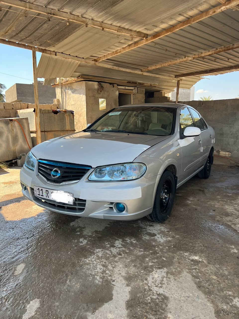 السلام عليكم 
سني ياباني اصل بلاد موديل 2011
رقم بغداد بسمي هزا وسنوية وارقام جدد 
السيارة جديدا وخير من الله علا ايدنا الحمدالله 
مسويلها صيانة عامة
مشط ستيرن صدر كلا جديد
قاعدا فيت بم جديد 
مكينا كير تبريد خير من الله 
السيارة مكفولة من كلشي فقط بيها باب الصدر صبغ 
السعر 108 وبيها مجال 
***********
***********
