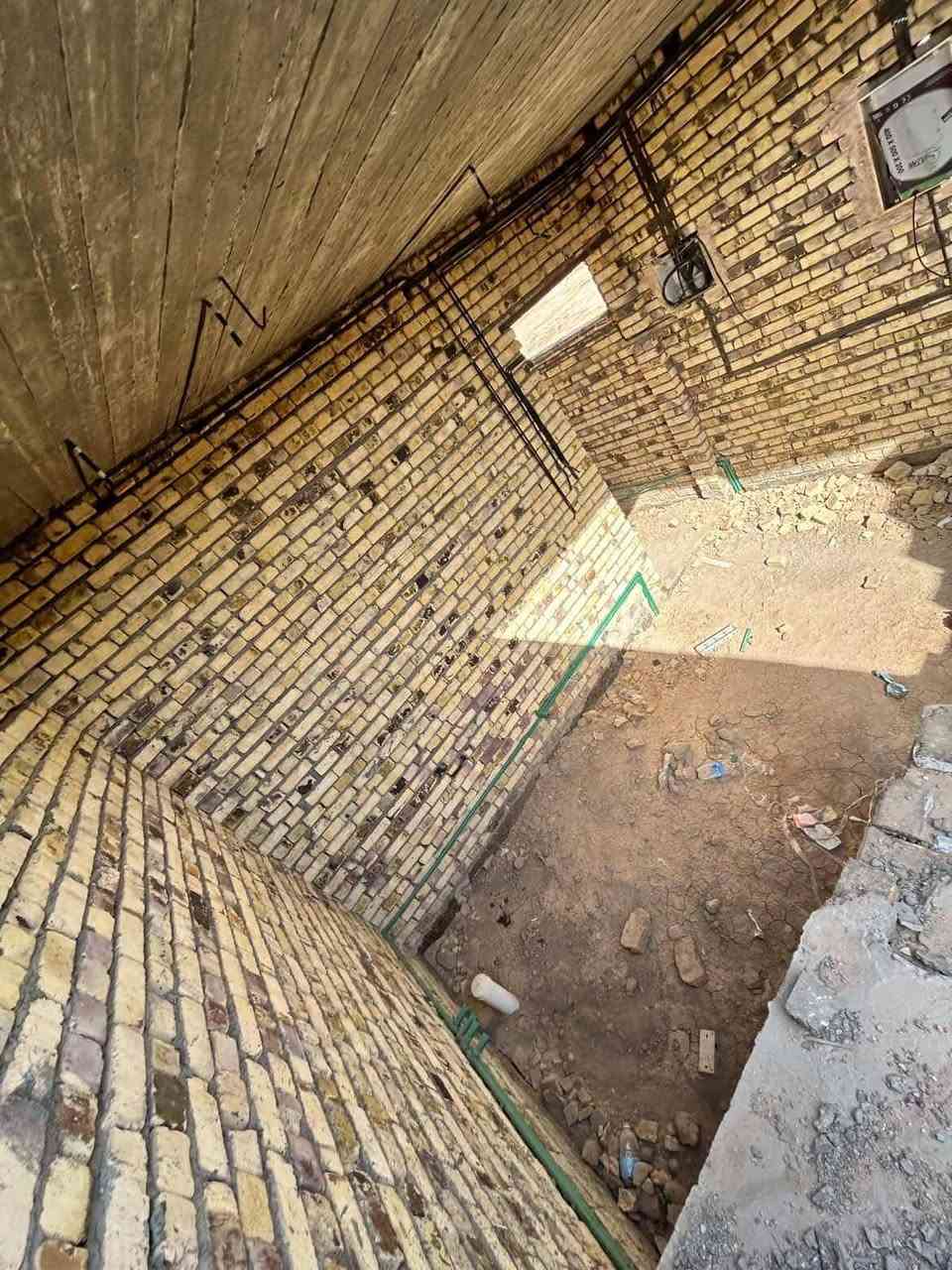 بيت للبيع كامل ماء ومجاري وكهرباء صب كونكريت عنوان الديوانية حي الجامعة نقص لبخ وسيراميك سند 25.
*********** وتساب موجود السعر 45 مليون مجال قليل
