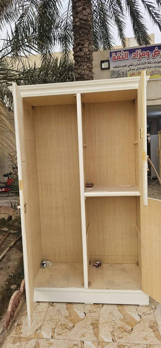 مرحبا اشتري وابيع كافة الأثاث المنزلي ***********
