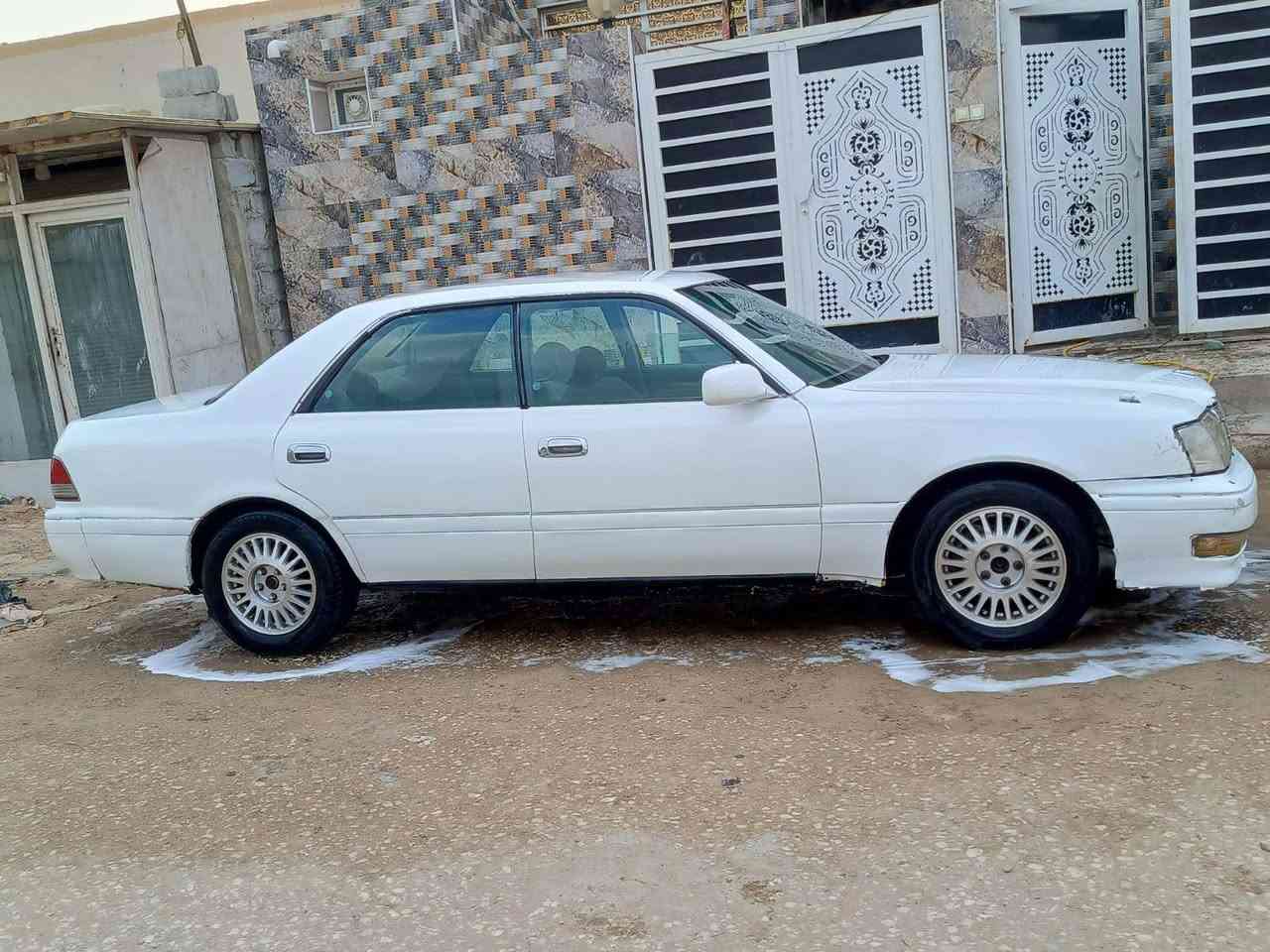 السلام عليكم سيارة راس ثور فلات رقم نجف نكليزي سنويا وهزة جدد بيها قماره وضربه جنطه مكينه كير حدادده جدد سعر 53 وبيها مجال بسيط بيع مستعجل ***********
