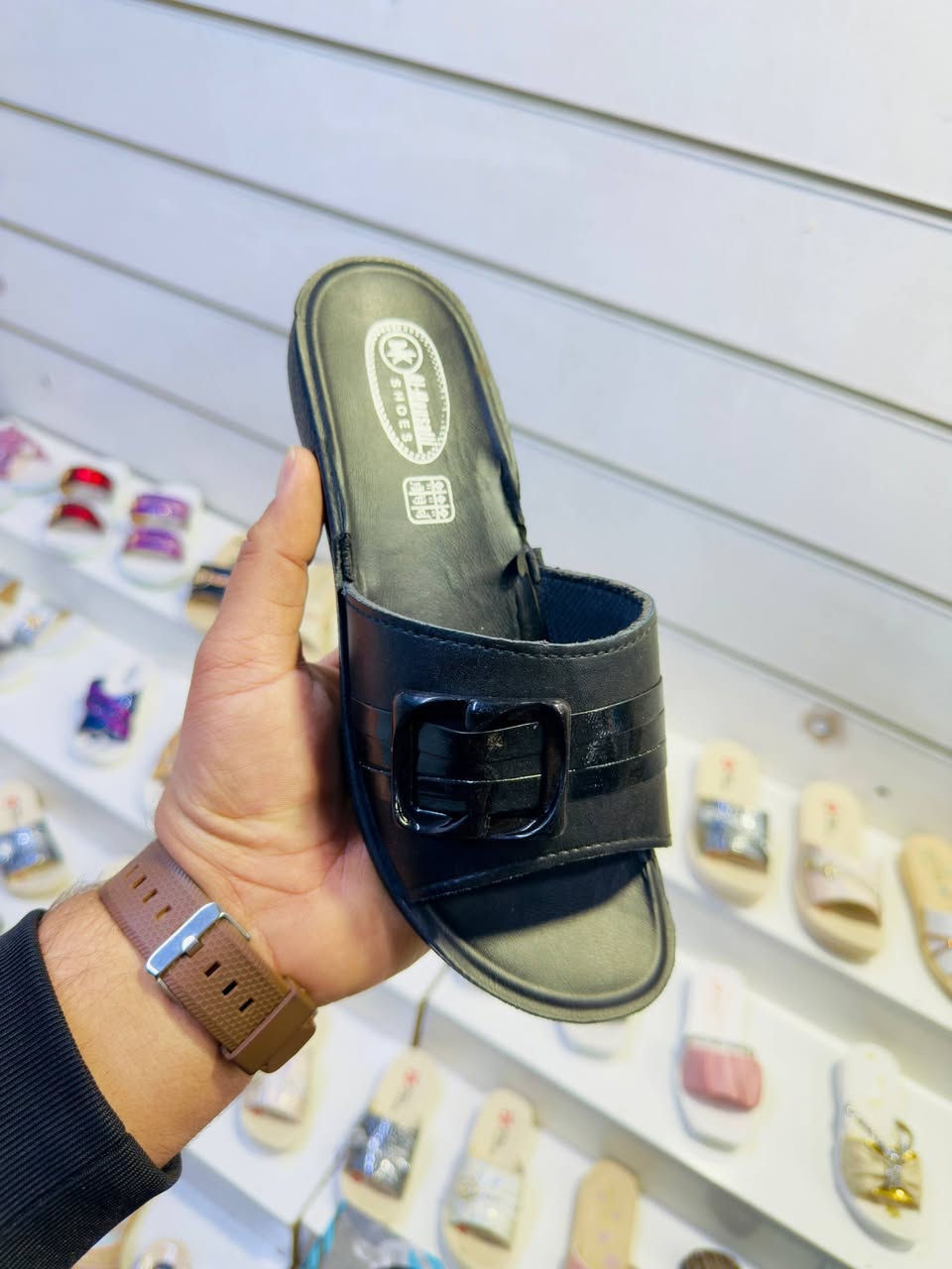 شحاطة نسائي طبي درجة اولى تركي 
سعر الدرزن 28 الف. فقط اسود
قياس 37 الى 41.. 
🚚يوجد توصيل لجميع المحافظات. 
https://t.me/wadq_g99


**إذا كنت صاحب هذا الإعلان وتريد حذفه لأي سبب، رجاءا أرسل رسالة إلى الدعم الفني**