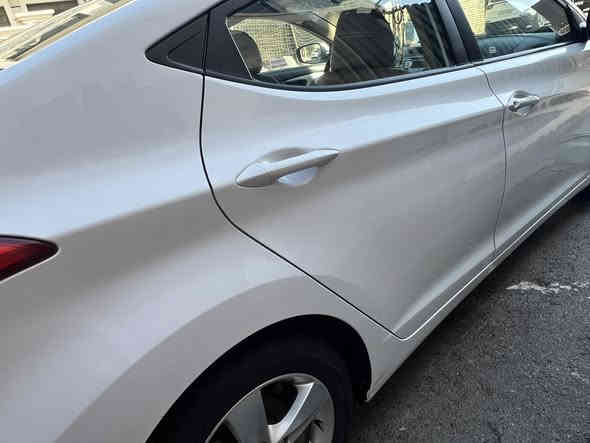 السلام عليكم النترا 2013 خليجي بغداد بأسمي محرك 1600 مواصفات عادية مال شركة العامة ماشية 143 الف بيها فقط صندوق طخة ومصلحة سنوية لل29 سعرها 115 عنوان السيارة بغداد دورة / ميكانيك هاتف ***********
