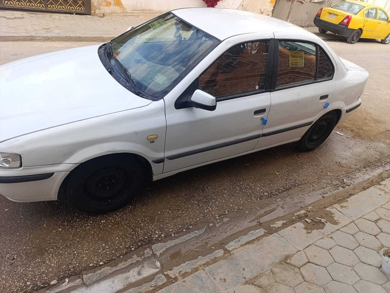 السلام عليكم سمند للبيع مديل  ٢٠١١ بسمي
السياره كير فرنسي مكينه تبريد خير من الله السياره غير مكفوله بيه صفحه السعر ٣٢ بيه مجال مكاني نجف   ***********
