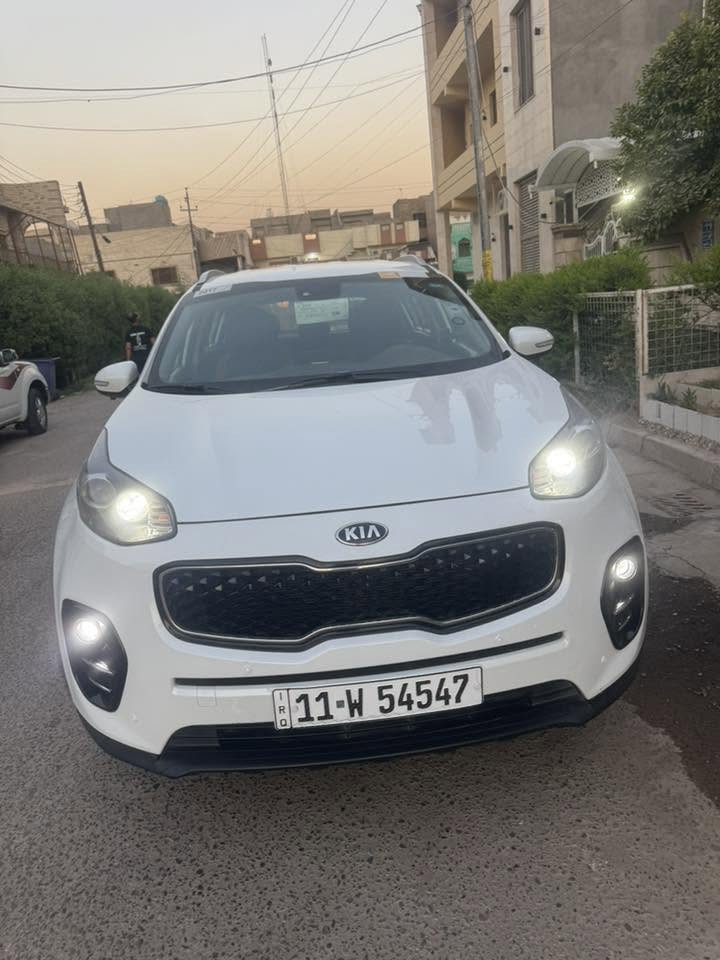 خليجي 
سيارة حلوة وجاهزة من كولشي بدون اي نقص 
مواصفات 
مري شفط وترحيب 
محرك 2000. دوش 
حساسات امامي وجانبي 
عداد 100 كم 
بدون اي نقص 
سعر. 16300$
رقم بغداد لدولي بأسمي 
سنوية مجددة 
مكاني البياع 
لاستفسار 
***********
