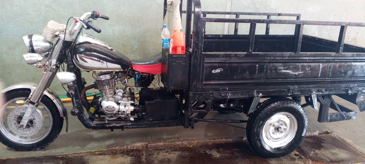 ستوته كلك مكفوله ستوته مال شغل مو مال كشخه مال مواصلات كل شي مابيه شغاله مفتوحه صارله 5 تيام من حفتته تايرات جدد كير بوس جديد  برادله بس باتري تشتغل سلف سعره 550 بيه مجال. قفل قفل🔐🔓🔒508  مكاني نجف حي نداء ***********بي واتساب سيد حسن
