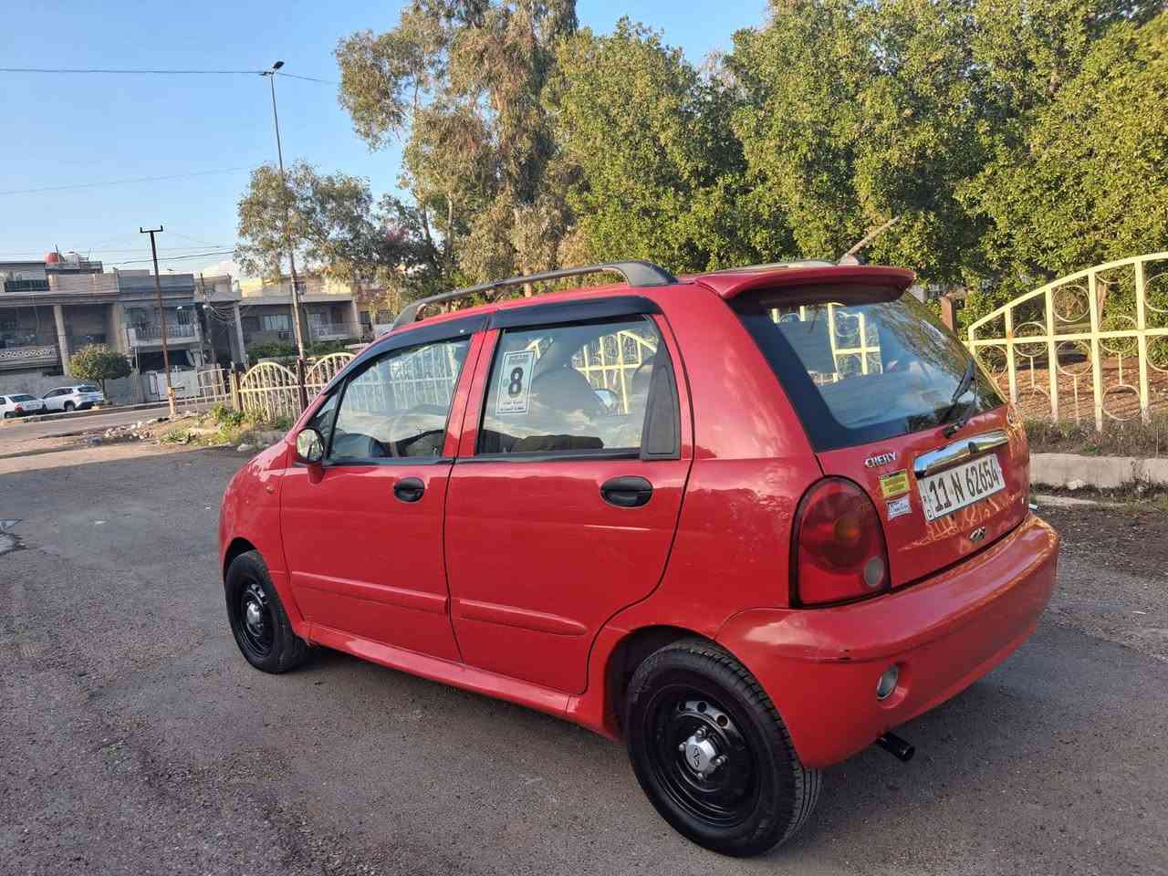 كيو كيو موديل.  2012 سياره ماشيه 55. يعني مامتعوبه حيل نظيفه مكينه  4 سندر يعني. المرغوب سياره مكفوله من اي ضرب. سياره بيه باب خلفي طخه بصيطه   كير اوتوماتيك بغداد رقم نكليزي مكاني بغداد الشعب. السعر 33 وبيه مجال بصيط سياره جاهزه من كلشي تبريد ثلج  صدر امامي خلفي جديد ***********
