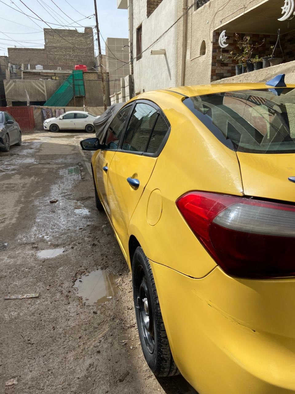 السلام عليكم اخون عندي كيا فورتي 2014 امركي حادثهه جاملغ خلفي مكينه 1800 دوش وبيهه حادث بلعراق باب السائق سونار موجود سياره جاهزه صدر جديد تايرات جدد مكينه كير تبريد كهربائيات جاهزه للشغل السعر 85 وبيهه مجال قليل مكاني بغداد زيونه او بغداد الجديده اخوان اني مكلف بالنشر اتصل ع الرقم 
***********
