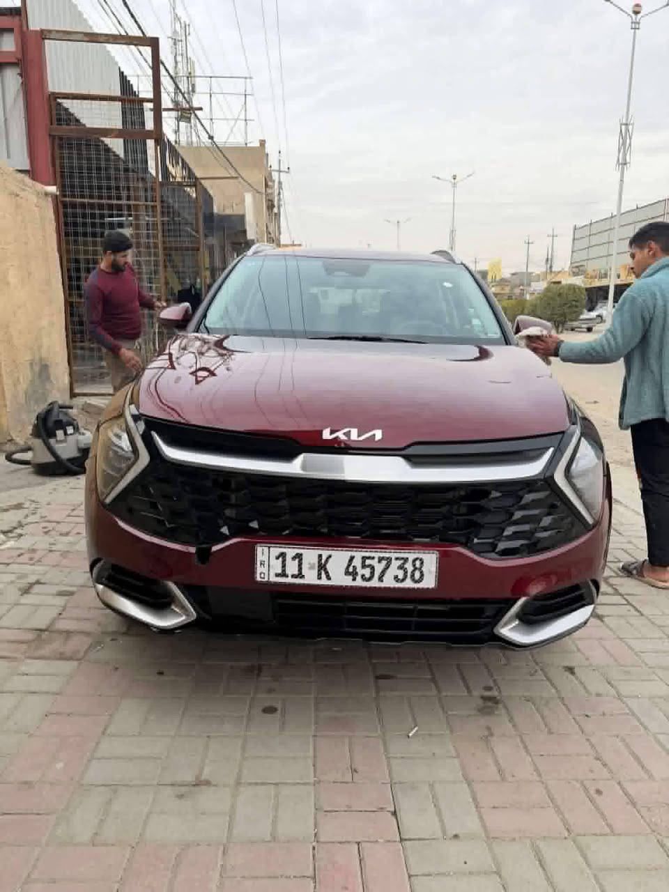 KIA SPORTAGE LX 2023
( رقـم بـغـداد بـأسـمـي )
• الـمـواصـفـات •
• رادار امـامـي 
•  مـانـع اصـطـدام
• حـسـاسـات خـلـفـيـة
• كـامـرة خـلـفـيـة
• شـاشـة تـدعـم كـار بـلـي 
• سـايـد ابـريـك بـصـمـة 
• ثـلاث أنـظـمـة قـيـادة ( سـبـورت - نـورمـل - سـمـارت )
• قـيـادة ذاتـيـة 
• نـظـام مـنـحـدرات 
• مـثبـت سـرعـة
•  تـحـديـد مـسـار
لــون الـسـيـارة : احـمــر 🔴
رقــم الـشــاصــي : KNDPUCAF4P7144028
حـادث الـسـيـارة : ( كـمـا مـوضـح بـالـصـور ) فـقـط الـدعـامـيـة 
مـلاحـظـة : الـسـيـارة بــدون صـبـغ 
الـسـيـارة وارد امـريـكـي
لــلــتـــواصـــل والاســتـــفــسـار
لـلـمراسـلـة : ***********
للاتـــصـال : *********** 
ــــــــــــــــــــــــــــــــــــــــــــــــــــــــــــــ
مـوقـع الـسـيـارة : الـفـلـوجـة 📍
