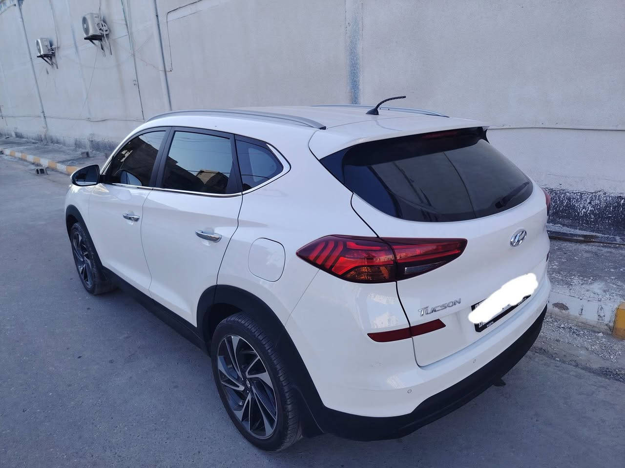 الهم صلي على محمد وآل محمد توسان المقدسه
توسان 2021 خليجي مكفوله كفاله عامه من الصبغ والبارد والشخوط وكلشي سياره وضع الشركه مكينه وكير وضع الشركه صدر امامي وخلفي وضع شركه تراي زيرو طكه متسمع سياره جديده استعمال شخصي
بصمه ثانيه بعدهه مامستعمله سياره جديد جدن لوك مواصفاته 
كشنات كهرباء عدد 2
بصمه تشغيل 
بصمه ابواب 
لايت عدستين
بكلايت آيل ايدي 
شاحن واير لس 
حساس امامي وخلفي 
كامره اماميه خلفي دواره 
خمس ويل كب 18 
تبريد قطعتين 
مري شفط 
لد نهاري 
ترايش نيكل
كشنات مغلفه بجلد
تحكم ستيرن جهتين 
3انضمه قياده 
عادي وسبورت ونورمان
ايكو اقتصاد بانزين
شاشه بلوتوث 
مكينه 2000 دوش لمرغوب 
باقي مواصفات توسان معروفه رقم شمالي دولي سنويه مجدده
غير متواجد ع الفيس
للأتصال ***********
