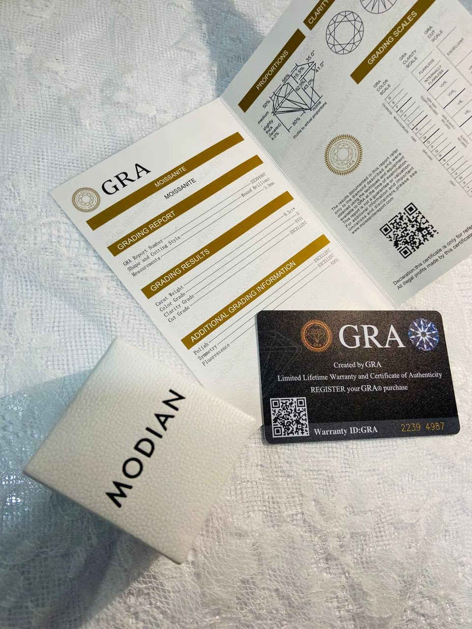 تراجي بيها حجر المويسانيت فضه مختومه ٩٢٥ معتمده من شركة GRA  قريب للالماس سعرها بس ٣٥ الف


**إذا كنت صاحب هذا الإعلان وتريد حذفه لأي سبب، رجاءا أرسل رسالة إلى الدعم الفني**