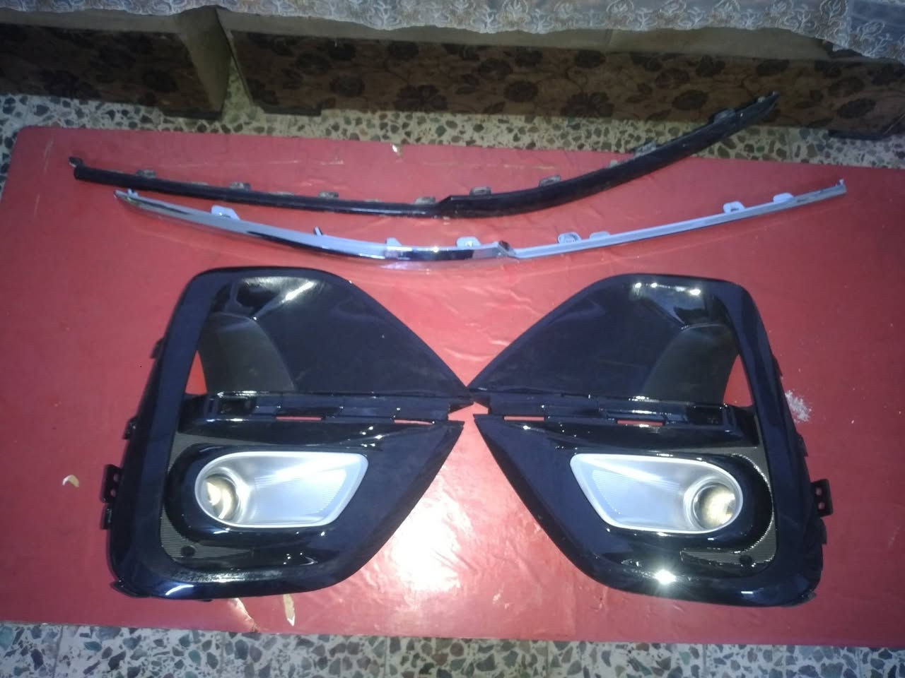 السلام عليكم غراض دعاميه سبورتج للبيع الي يريدهن انطي سعر بالي يرضي الله للاتصال ***********
