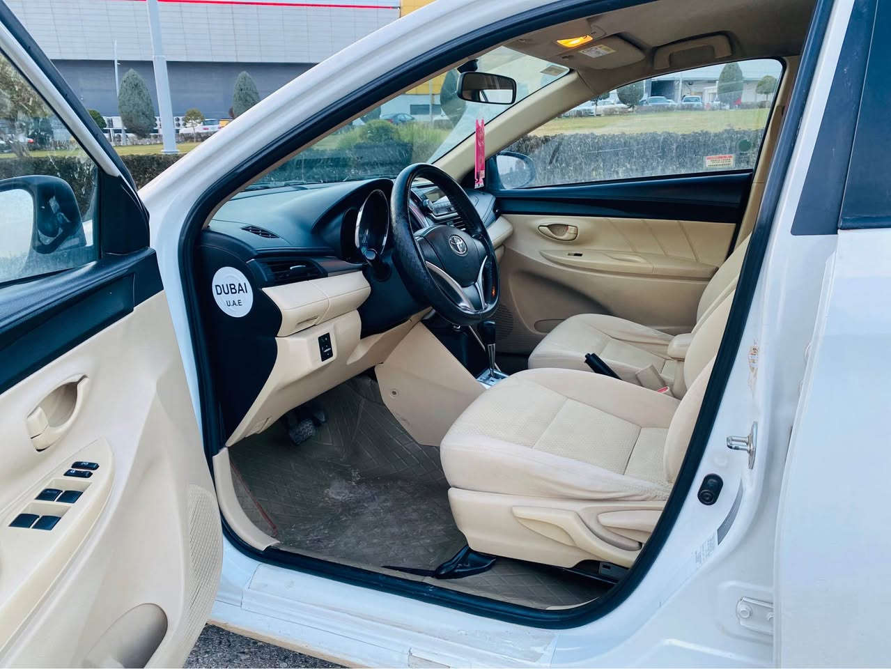 ‎تیۆتایارس مۆدیل 2014سپی بەفری  سفری سلیمانی سەیارەکە لەشەریکەوە لای خۆمانە دوو دەسی کردووە گێڕ ئۆتۆماتیک مەکینە گەورە ناوزەرد AoxوUsbوEcoوچوار جام کارەبا و ودەبل ئیرباگ فول مواسفات  پینچ کەل وبلاجکتۆرو3سویچی شەریکەسەیارەکە زۆر پاکە بی ساردوچال وبی کارت وتەرزە تنها یک پارچەو دوو پلەی بچوک بۆیاخی هەیە بی ناوگرتن دواو پیشی کەپسە 200 هەزاری حەقیقی رۆشتوەیک برغوی نەکراوەتەوە تەبرید ساردوگەرم بەشەرت ئیشدەکات کامل سیرڤسی بۆکراوە4تایەی لۆکی لەژیرایە رەقەمی تازەیەوسەنەوی سالیکی ماوە سەیارەکە زۆرپاکنی نمونەیە مالی دۆستەسعری 112معامەلەیەکی برایانە ***********//*********** السليمانية, العراق
