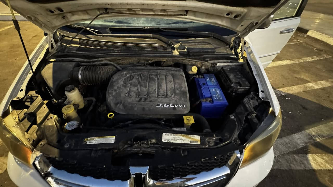 دوج كرفان 2011السياوه نقصه مكينه فقط وبيه بعد اكم شغله مبينه بل تصوير السياره رقمه اعماره مميز اليف وين ما تريد تتحول السياره سعره ب110وبيه مجال للستفسار ***********
