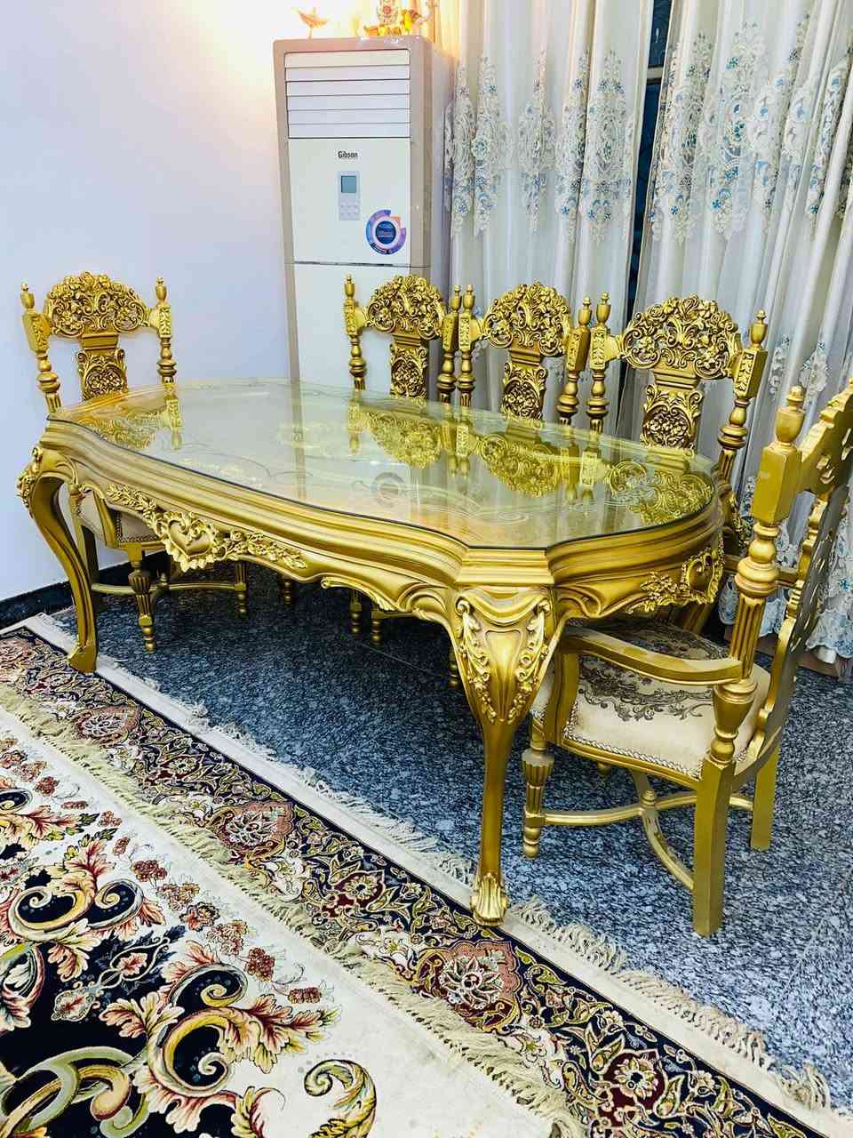 السلام عليكم
السلام عليكم 
ميز طعام مصري دمياط نضيف اخو الجديد 8 كراسي 
ماخذي 48ورقه سعر البيع مليون 600 العنوان البلديات شارع التجار ***********
