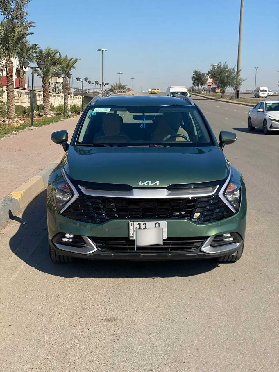 🚗 للبيع: كيا سبورتج 2024
لون مميز زيتوني 
📊 المسافة المقطوعة: 10  كم
🛠️ المحرك: 4 سلندر 2000cc
رقم بغداد مكفولة كفالة عامة
⚙️ المواصفات:
• فول مواصفات عدا فتحة السقف
• بصمة تشغيل + تشغيل عن بعد
• مقاعد أمامية كهرباء مع تدفئة
• شحن تايب C بالكشنات + شحن وايرلس
• شاشة كبيرة
• كاميرا خلفية
للاستفسار 
***********
