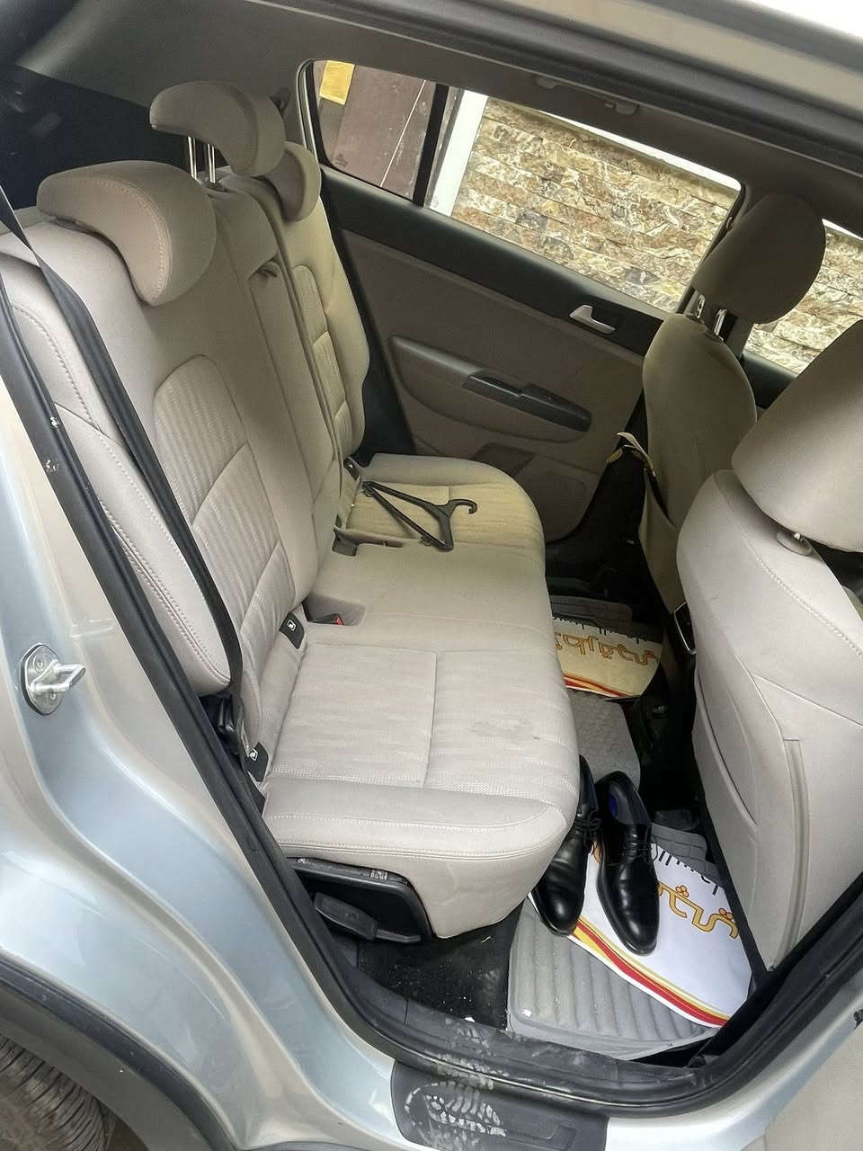 خليجي  اربيل موديل ٢٠٢١
محرك دوش ٢٠٠٠
ماشية ٤٦ الف 
يعني محركها نظيف كلش
قمارة بانوراما  
شاشة لمس اصل
كامرة دوارة 
حساسات امامية + خلفية 
٣ انظمة قيادة ( عادي-ايكو-سبورت) 
شاشة اعطال 
اشاير مري 
تحكم ستيرن 
تبريد قطعتين
صورة موضحة بالسونار 
السعر ١٩٠$ وبيها مجال 
مكان السيارة / بغداد -الاعظمية الصليخ


**إذا كنت صاحب هذا الإعلان وتريد حذفه لأي سبب، رجاءا أرسل رسالة إلى الدعم الفني**