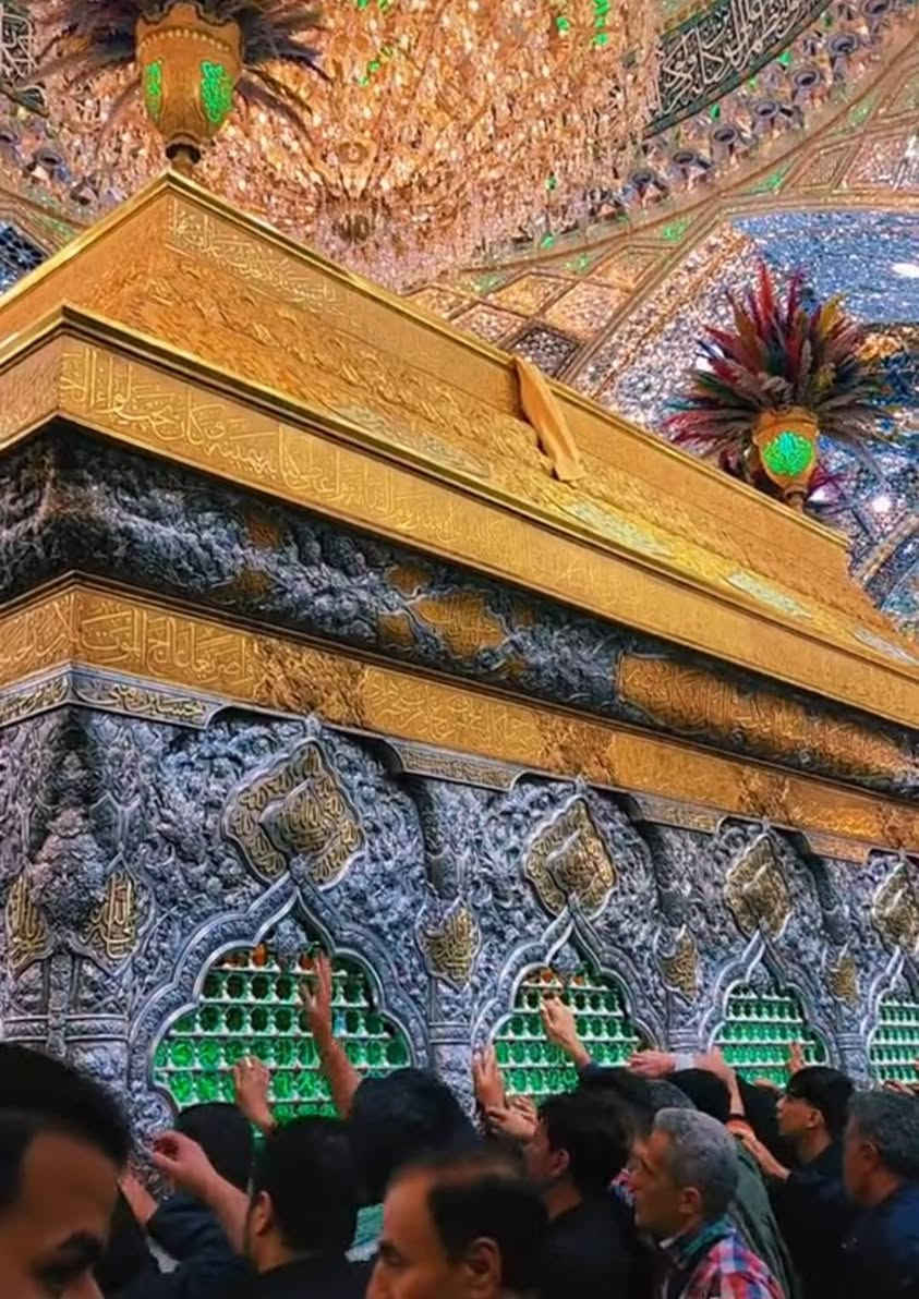 بسم الله الرحمن الرحيم
وبه نستعين والصلاة والسلام على خاتم ألنبيين وآله الطاهرين 
حملة الخطيب الزراعي 
تعلن للزوار ألكرام عن رحلاتها التالية :-
الأولىٰ ستكون إلى محافظة #كربلاء_المقدسة وقضاء ألمسيب في محافظة بابل تحديداً مراقد #أولاد_مسلم (ع) يوم #الخميس المصادف ٢٠٢٦/٥/١٤ وذلك في تمام الساعة #ألواحدة_بعد_ألظهر حيث ستكون الأجرة للزائر ذهاباً وإياباً فقط (٥٠٠٠) #خمسة_آلاف_دينار.  

أما الثانية فستكون بإتجاه #سامراء لزيارة مراقد أئمة ألهدى #ألإمامين_ألعسكريين (ع) وذلك في يوم #ألجمعة ألموافق ٢٠٢٦/٥/١٥ عند حلول الساعة #ألواحدة_بعد_ألظهر أيضاً، حيث ستكون أجرة الزائر ذهاباً وإياباً فقط (٧٠٠٠) #سبعة_آلاف_دينار، ومن ألله ألتوفيق. 
سارعوا بالحجز فالمقاعد محدودة لتنعموا بالخدمة وألراحة والأجر. 
للحجز والإستفسار تواصلوا مع مسؤول ألحملة 
فراس أبو أمير الركابي 
👇👇👇👇
📱🤳*********** 📞☎️
📱🤳***********📞☎️

👈 خادمكم فراس الركابي 👉
واتساب / مازنجز / أنستگرام 

🌹رحلتكم معنا ستبقى عالقة في الأذهان طويلاً وبالتجربة لن تخسروا شيء 🌹
💮💮💮💮💮💮💮💮
