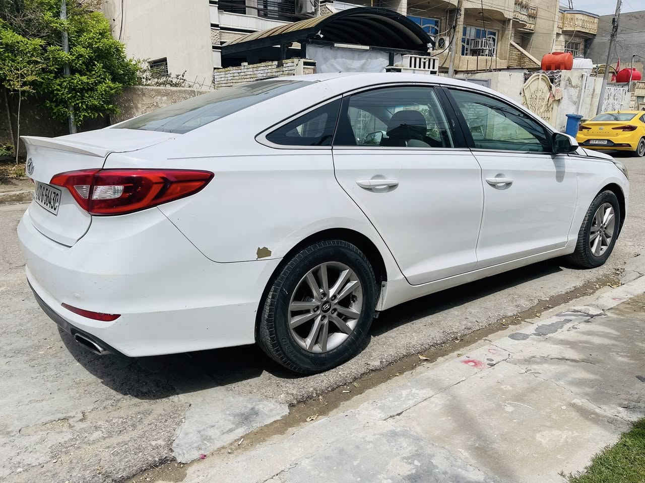 سوناتا 2016 وارد امريكي ضرر بنيد
ودعاميه وبيها مكانات صبغ 
شاشه 
حساس 
رقم اربيل 
حداديه وكير ومحرك جديد 
السعر 105 
 مكان بغداد
رجاء الشراي يتصل 
***********
