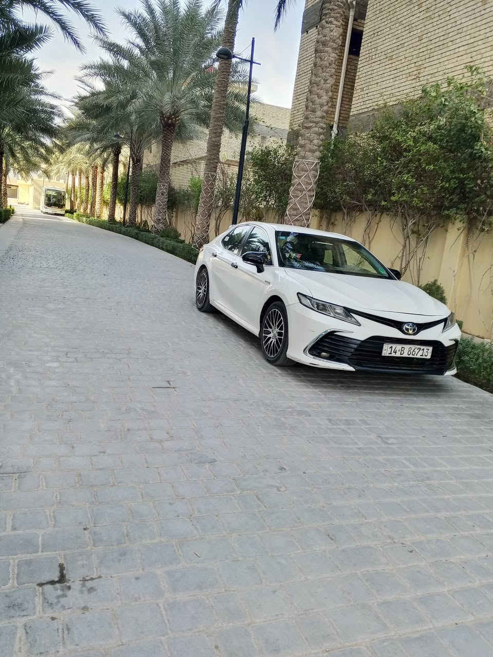 مساء الخير كامري  للبيع تكسي دبي 22 اصل بيها حادث جاملغ وبنيد سعر 155 وبيه مجال ***********
