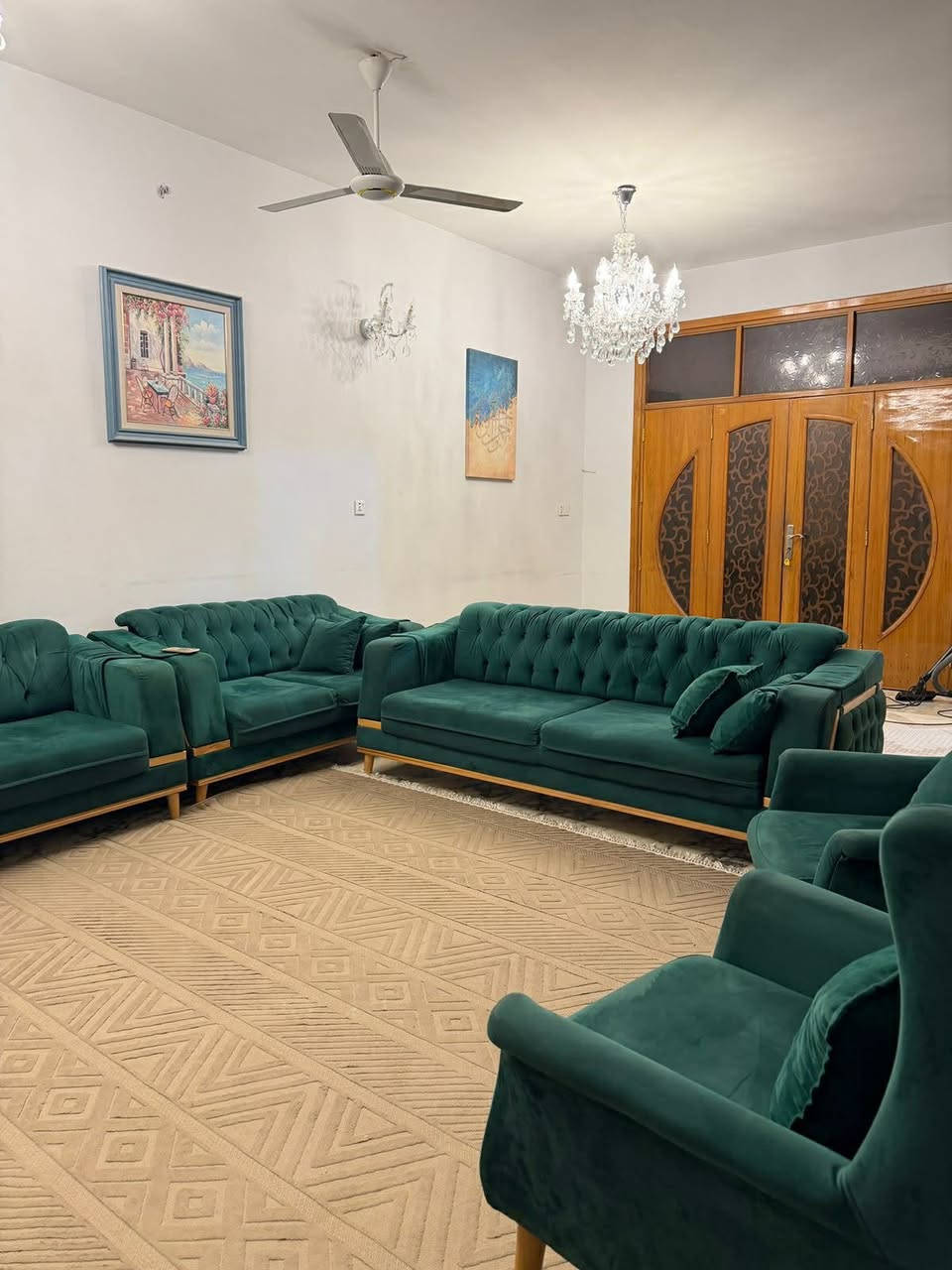 تخم ١٠ مقاعد الارجل خشب زان 
٣ قنفات قلابيه تتحول سرير
٢ مقاعد 
السعر ٤٥٠


**إذا كنت صاحب هذا الإعلان وتريد حذفه لأي سبب، رجاءا أرسل رسالة إلى الدعم الفني**