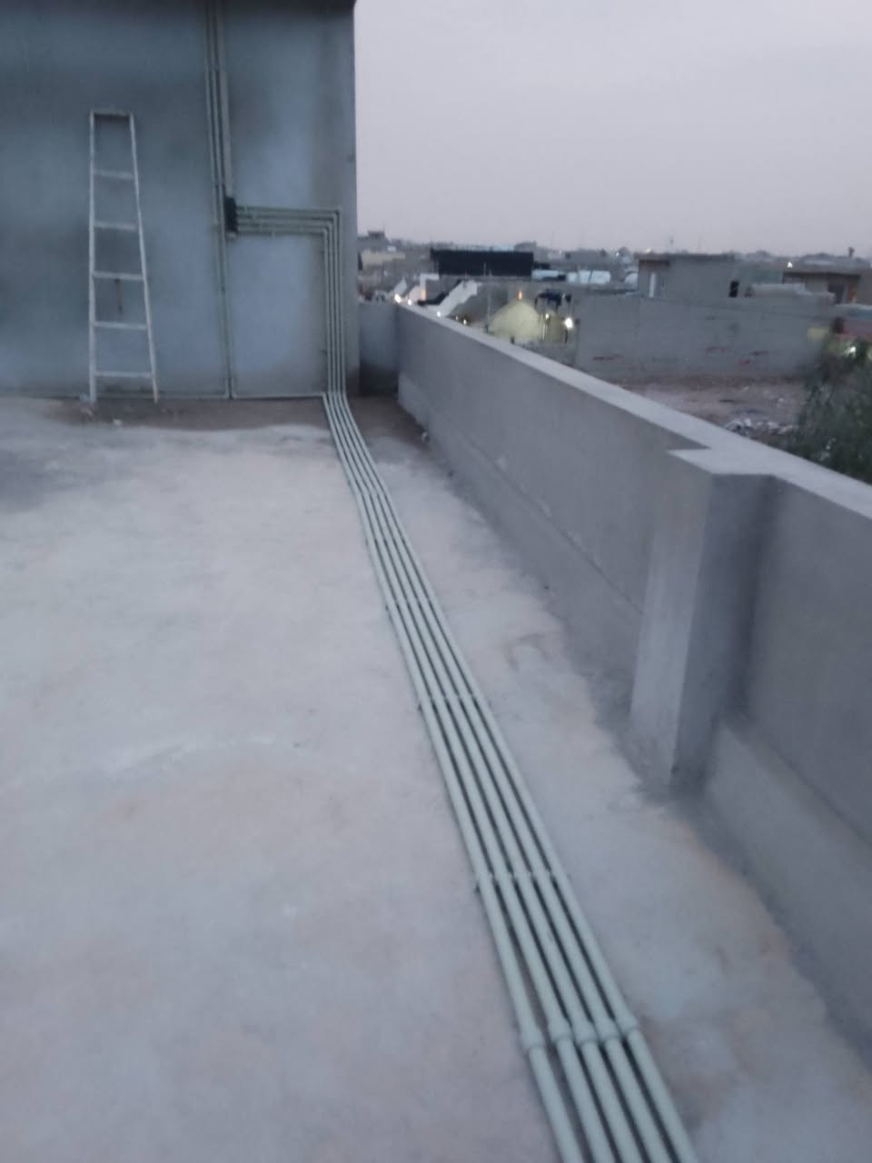 اسطه ابو احمد كهربائي وصحيات والبواري البيوت هذا شغلي
الرقم ***********
