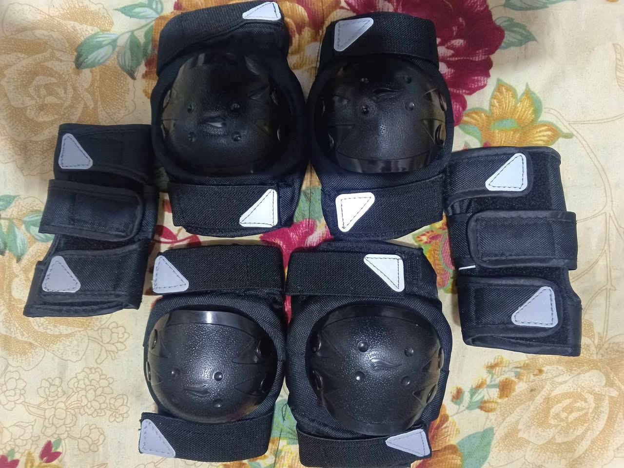 كسارات حمايه مال دراجه 🛵 اصليات امزون 

سعر 15


**إذا كنت صاحب هذا الإعلان وتريد حذفه لأي سبب، رجاءا أرسل رسالة إلى الدعم الفني**