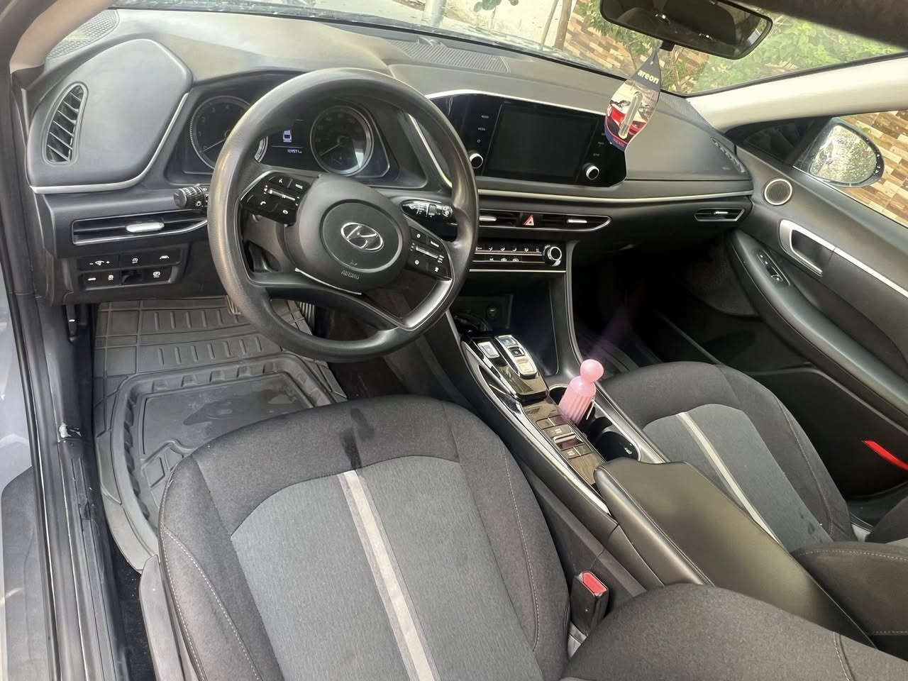 ٢٠٢١ رقم جديد محرك ٢٥٠٠  بدون داخل بدون ايرباك بدون شاصي شرط سعره ١٥٥ استفسار *********** فديو داخل منشور توضيح صور حادث
