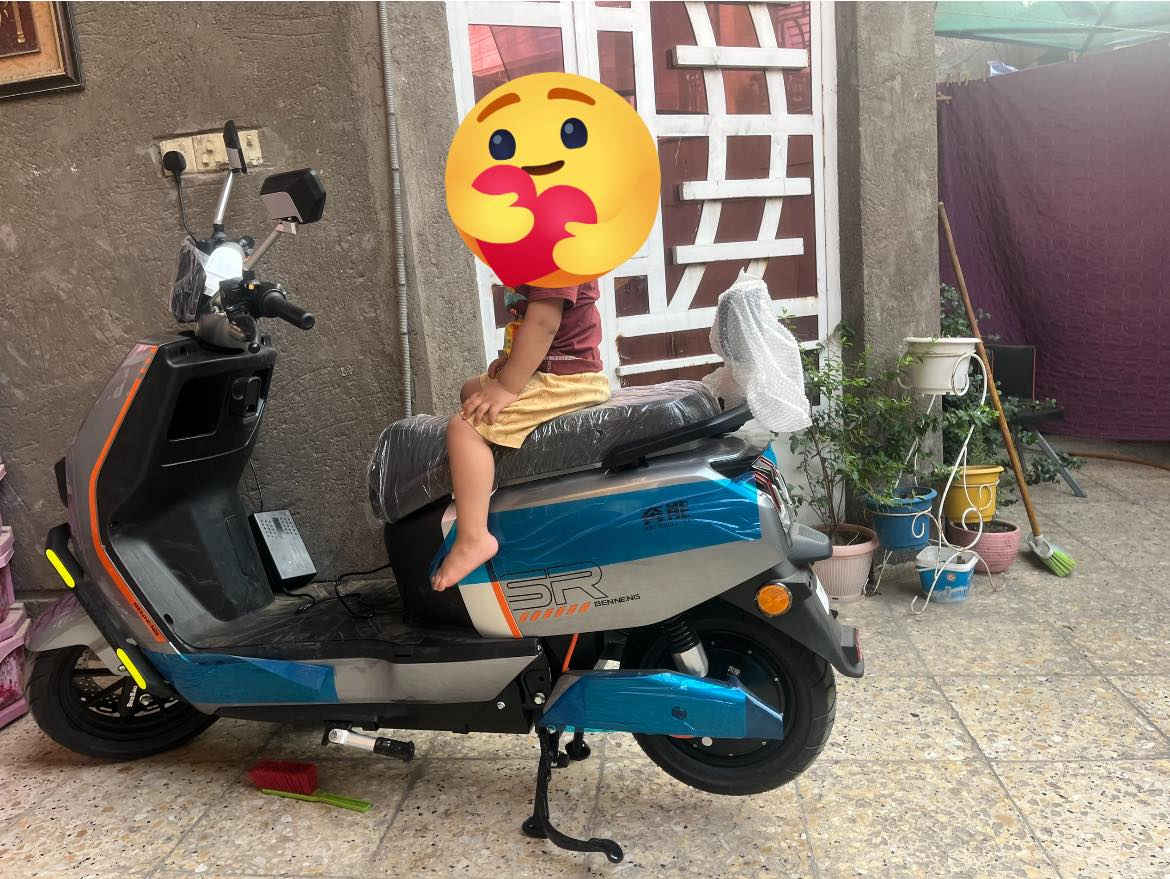 السلام عليكم دراجة شحن للبيع مستخدمة قليل وكاملة مابيها اي نقص سعرها 700 الف بطاريات 6 مسطرة الأصلية ملف 2000 عالية تاير 12 
مكاني بغداد ***********
