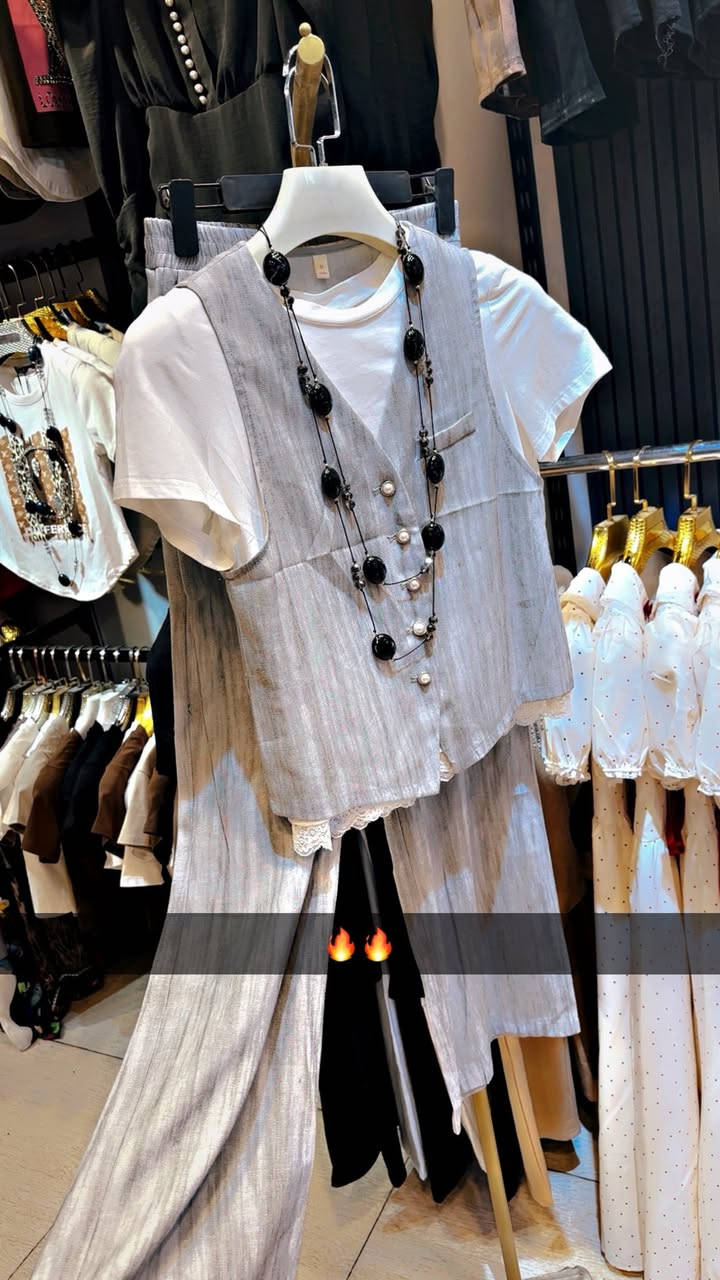 سوتات خامة اتجنن     أنيق يعكس الهدوء والرقي 🍂
  يجمع بين الطابع العملي والتصميم العصري لتتألقي براحة وأناقة في كل خروجة ✨

قياسات m_l_xl_xxl 

خامه اتخبل


**إذا كنت صاحب هذا الإعلان وتريد حذفه لأي سبب، رجاءا أرسل رسالة إلى الدعم الفني**