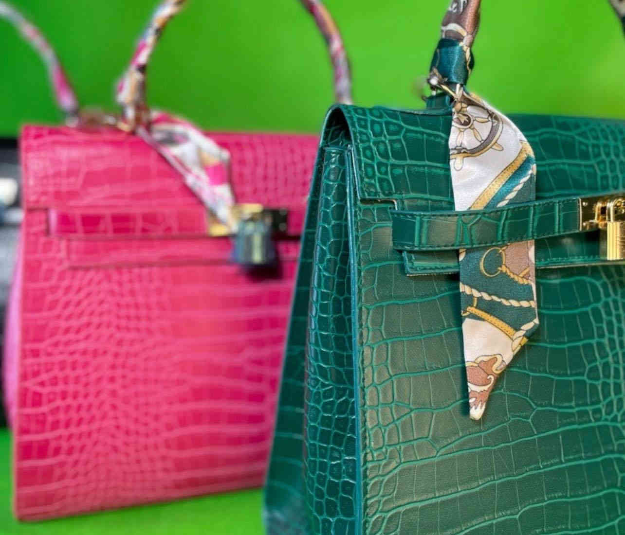 🔥🔥🔥🔥 
توصيل داخل بعقوبه1،000 🚚  بغداد4.000 ألف - وباقي محافظات5.000- للحجز مراسلة الصفحة أو(***********)   #اكسبلور #ديالى  #العراق #trending  #viral #explorepage #reelsinstagram
