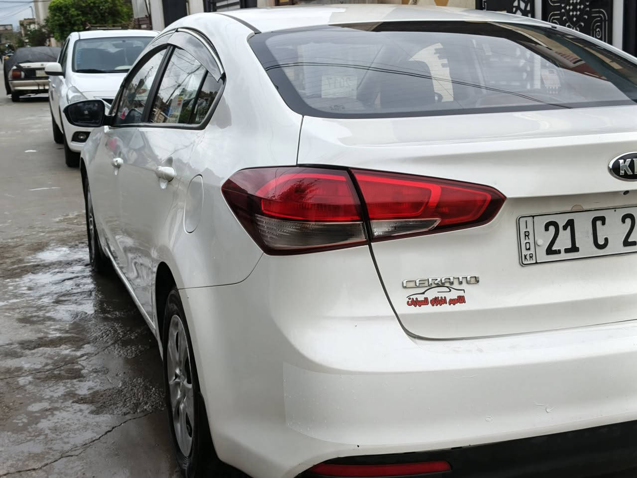 سيراتو للبيع 20017سياره خليجي مكينه مامفتوح لاصرف لابخار شرط سنويه جديد رقم جديد رقمها سلمانيه 4تايرات جديد صدر جديد خلفي جديد سياره صبخ بونيد بدون دواخل وباب اسايق تبديل ابلادي سياره كاعده كلش حلوه كلشي جاهز سعرها 115مكانها كركوك اعتذر عن المراوسه أو تقصيد اشراي يخابر عرقم ***********
