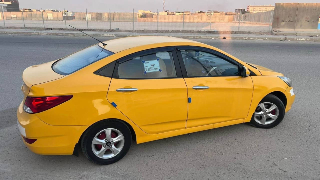 اكسنت 2013 للبيع
🛑 كير عادي 
محرك 1600 توه شاده صارله سبوع
منضومه غاز
السياره شوفت عينك كفاله من الضربه فقط بارد خفيف بلجاملغ ولدوسه الجوه معمره خياسات السياره مصبوغه تكسي مصفره هيئه وغرامات سنويه جديده هاي السنه
رايدها 73وبيها مجال
مكاني بصره
هذا بس واتساب ***********
وهذا اتصال
*********** البصرة, العراق
