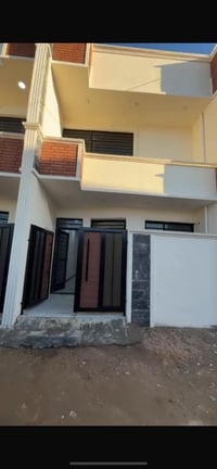 موجود بيت للبيع بل مكاسب مساحه  100 مي كهرباء مجاري تبليط بيت مفتاح  م...