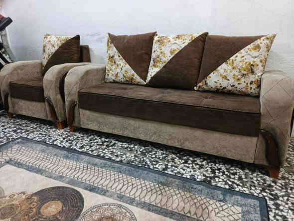 تخم ١٠ مقاعد نضيف السعر ٢٧٠مكاني مشخاب ***********
