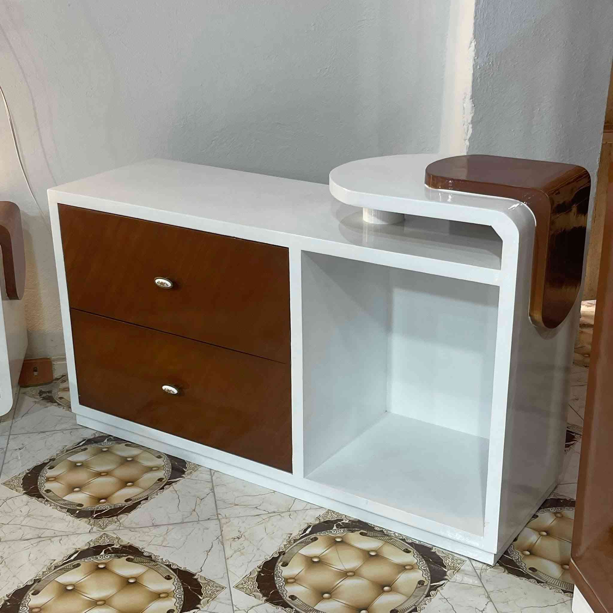 غرفة نوم 
عرض خاص مليونين فقط قطعه اخيرة 
صاج 5ملم داخل وخارج 
عمل عراقي درجة اولى 
للتواصل مراسلة الصفحة 
او الاتصال ***********
الموقع ديالى بعقوبة بهرز
