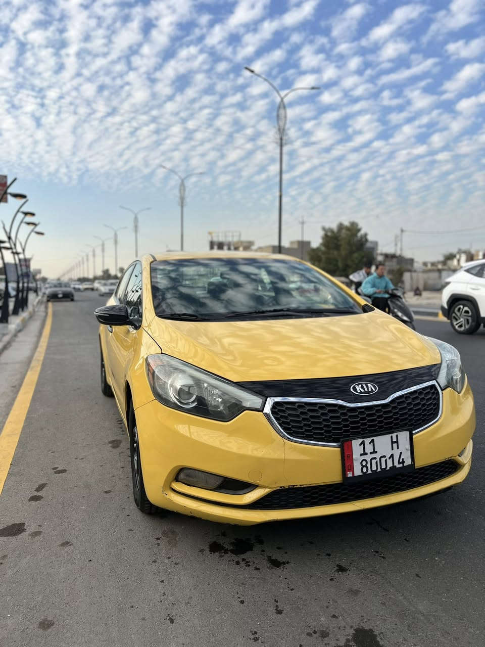 السلام عليكم كيا فورتي موديل 2016السياره أمريكيه حادث السياره جاملغ الامامي اليمن بدون دواخل السعررر(105)*********** السياره ما مشتغله تكسي اشاير بل مري تخم تاير جدد كير ومحرك مكفولات تبريد وتدفئة شغالات تبريد ثلج رقم الانگليزي بأسمي مشروع وطني ثاني يوم تحويل هزه جديده الشراي يتصل
