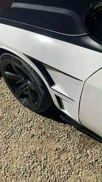 جالنجر 2015 فول مواصفات عده الفتحة محرك 8 سلندر 5700 كير ومحرك بالباكيت 
السيارة عليها تزويد 

هدرز 6400
بطالة 6400
شياش 6400
كام شفت 6400 
كير جديد طك كارتون
دبات سود موبار 

حلوك صالنصة كورسا

بوابات كزوز دفن 

عليها برمجة 

مي راديتر اصلي + ولف حماوة مشيميتو 82 اصلي

بلكات ريسنك
عبوة فيت بم ومساعد البارحة بدلتهن اصلي وكالة
دبلات صفر SRT
تخم ويل نجمة تو سايز امامي 275 وخلفي 315 
عينة وشاشة اخر اصدار هيلكات تختلف عن الجالنجر من ناحية الأرقام 
السيارة ما مشتغل بيها كلوب سيرفس
ماشية 173 الف كيلو
#للبيع_اومراوس_حسب_القناعه_السعر143
***********
