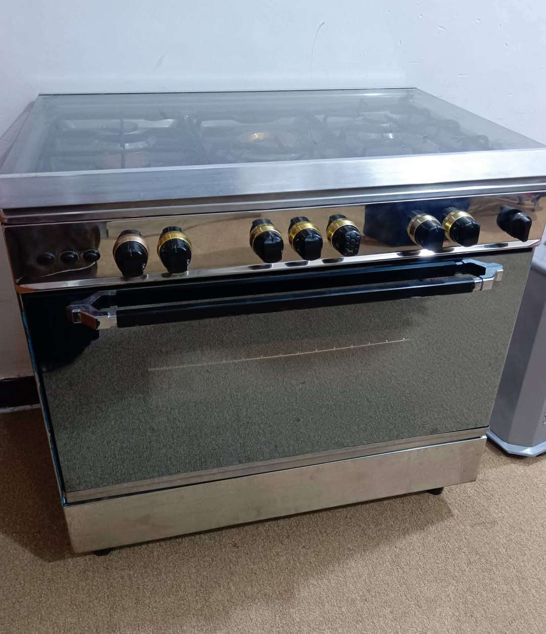 السلام عليكم
يالله اللهم صلي على محمد وآل محمد 
 طباخات للبيع :
_طباخ ايطالي باب اول  نضافه فول بمعنى الكلمة 
_طباخ فريش عدد (٢) نضافه فول
كريازي عدد (٢)نضافه بمعنى الكلمة

 _للاستفسار /مراسله خاص او اتصال على 
الرقم/***********
