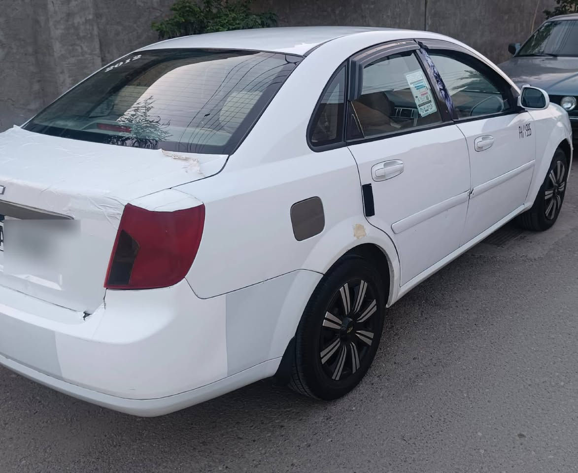 سلام عليكم 
سياره اوبترا موديل ٢٠١٢ حره بأسمي بيها قطعتين صبغ 
رقم انكليزي انبار سعرها ٧٢ 
بيع او مراوس حسب الاتفاق  سوناتا او النترا او افانتي 
مكاني فلوجه ***********
