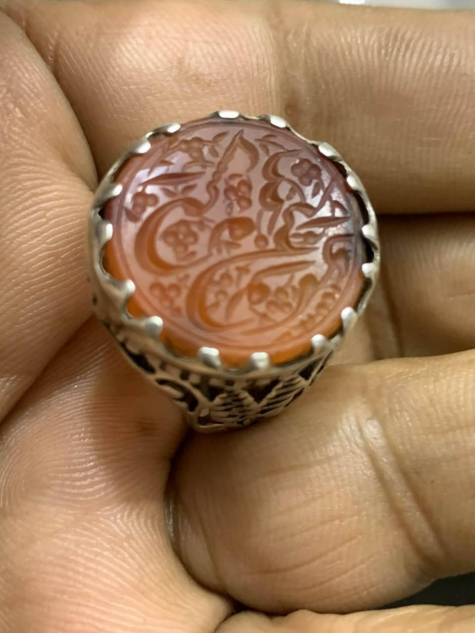 قطعه يمانيه قديمه جدا حجره مشكوله صياغه تحفه الاستفسار خاص


**إذا كنت صاحب هذا الإعلان وتريد حذفه لأي سبب، رجاءا أرسل رسالة إلى الدعم الفني**